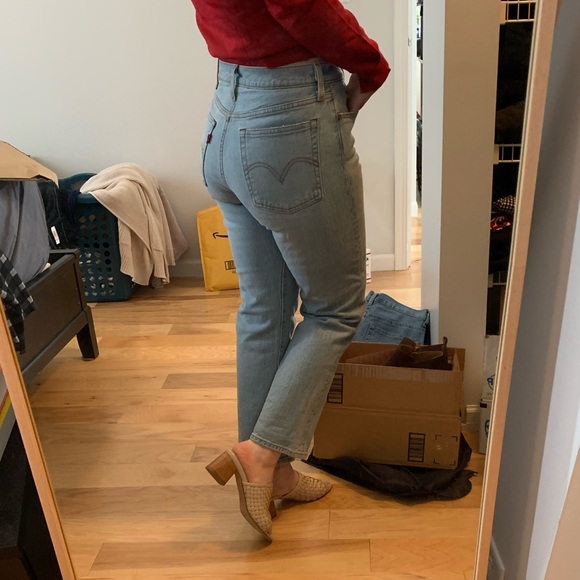 Levi’s wedge straight in “dibs” light wash - Picture 4 of 8